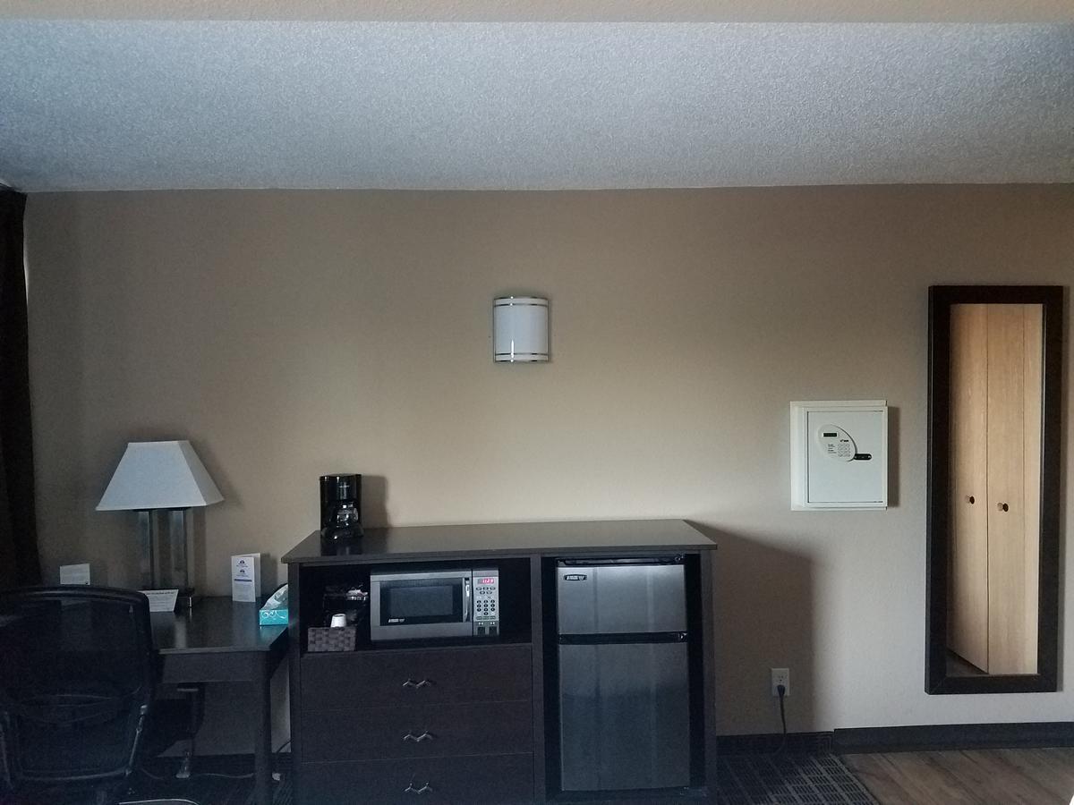 Americas Best Value Inn And Suites Bismarck Exteriér fotografie